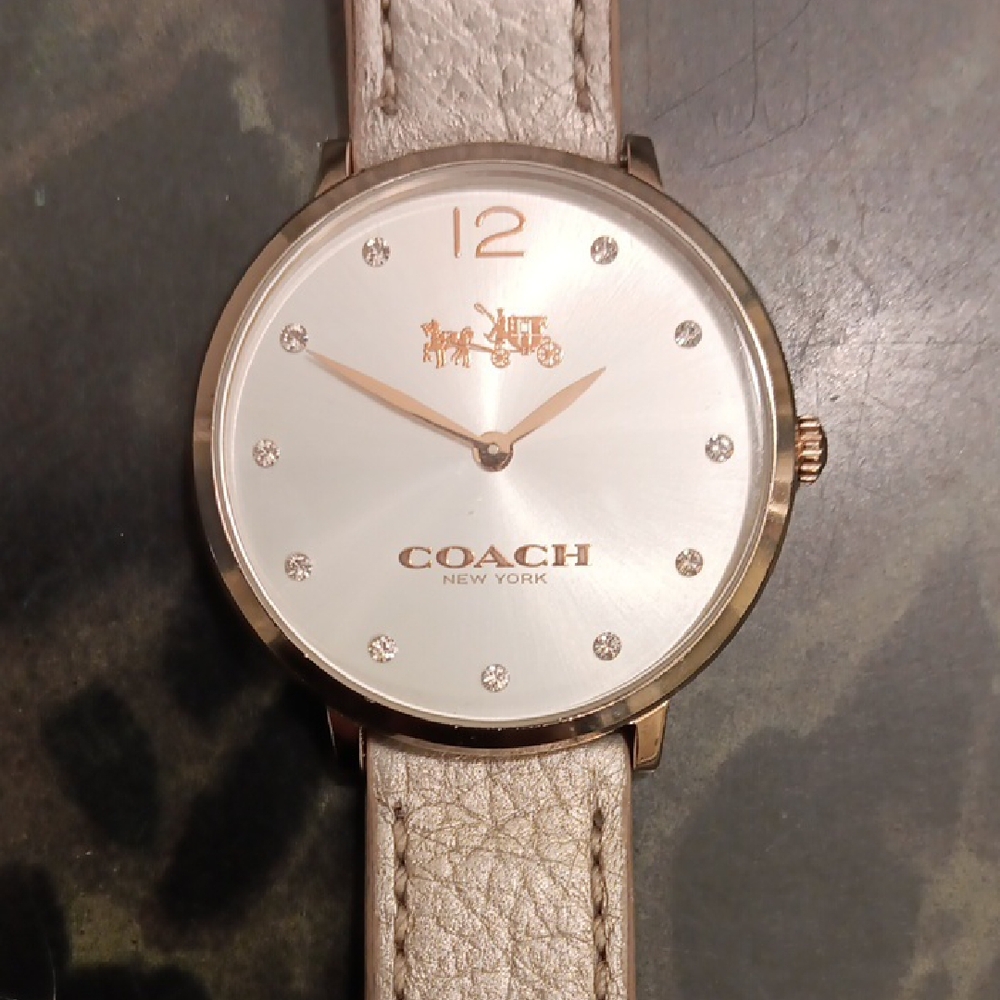 Coach White and Gold Leather Strap Watch